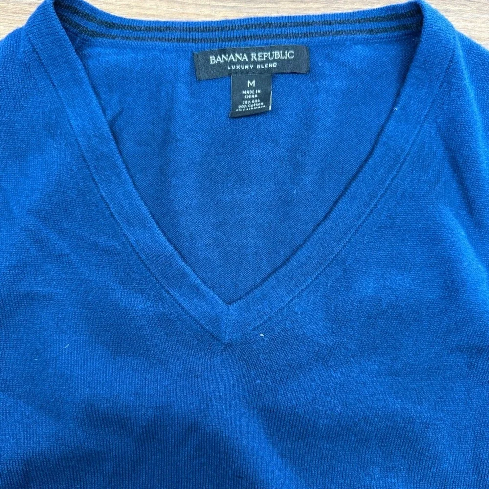 Banana Republic Mens‎ Medium Luxury Silk Cotton Cashmere V-Neck Sweater Academia